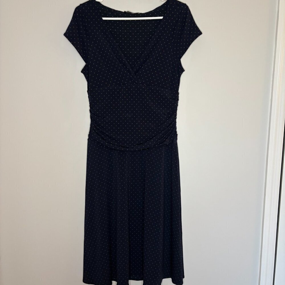 BCBGMAXAZRIA Medium Azria Black Tan Polka Dot Cap Sleeve VNeck Stretch Dress